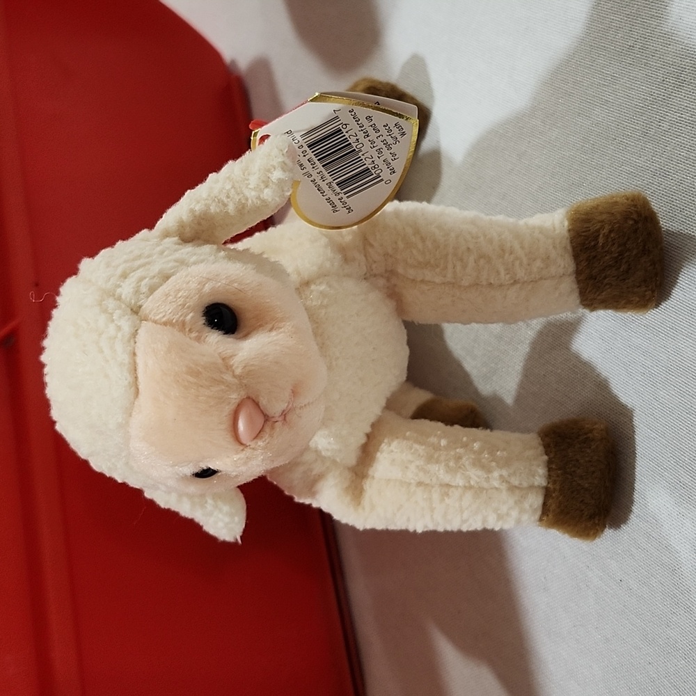 VINTAGE TY 'EWEY' LAMB BEANIE BABY